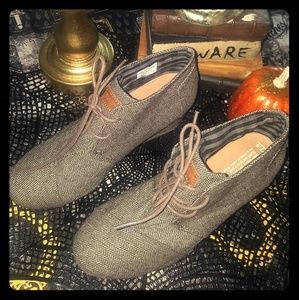 Toms Herringbone booties/ Wedges
